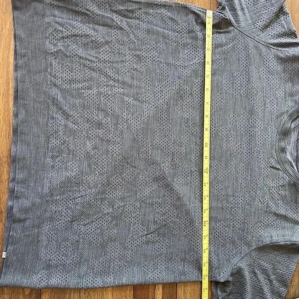 Lululemon Athletica long sleeve tee shirt - Picture 4 of 6